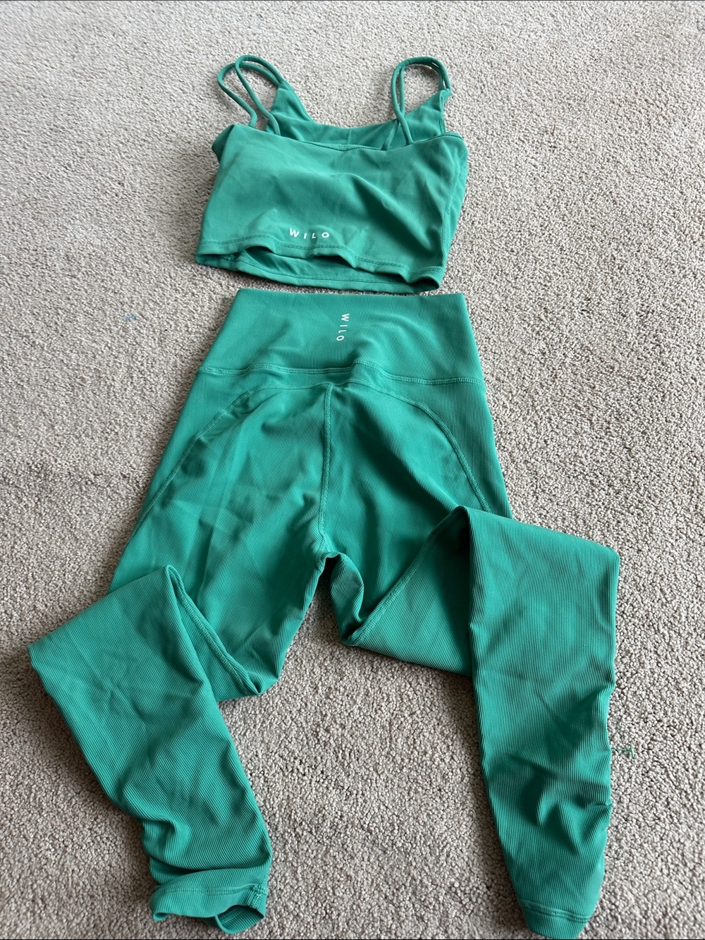 Wilo the label two piece sports bra and leggings set - Picture 8 of 10